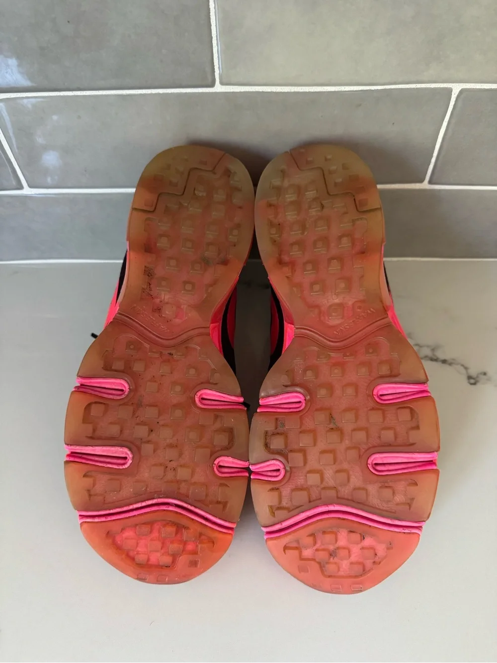 WMNS NIKE AIR MAX TAILWIND 8 Black Purple Pink Size 8